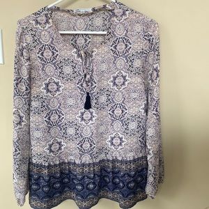 Ladies beautiful king sleeve blouse